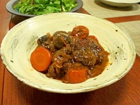 豚ヒレ肉の赤ワイン煮込み